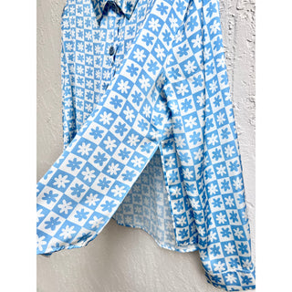 Lisa Says Gah Long Sleeve Daisy Print Bailey Button Down Shirt Blue Women's M