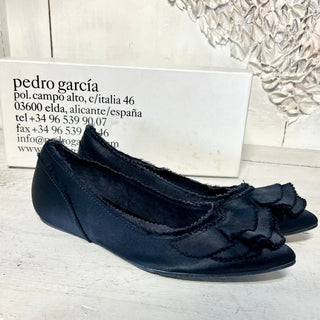 NWT Pedro Garcia Albany Satin Slip On Pointed Toe Ballet Flats Navy Women's 38