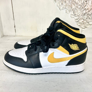 Nike Air Jordan 1 Mid Colorblock Lace Up Sneaker White/Pollen/Black Boy 6.5Y /39