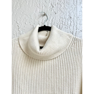 NWOT Banana Republic Chunky Ribbed Knit Turtleneck Sweater Cream Women's Small