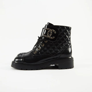 Chanel 21a Shiny Patent Quilted Gold CC Chain Ankle Combat Boot Black EU 38.5