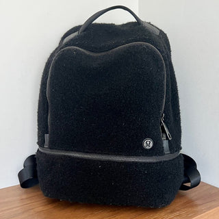 Lululemon Womens Wool Sherpa Fleece Adjustable Straps Adventurer Backpack Black