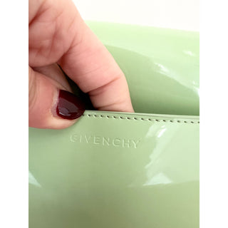 Givenchy Women's Green Leather 4G Cube Gold Chain Strap Shoulder Bag Size Medium