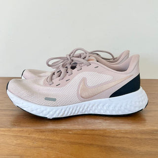 Nike Revolution 5 Lace Up Running Sneakers Shoes Barely Rose Pink Womens Size5.5