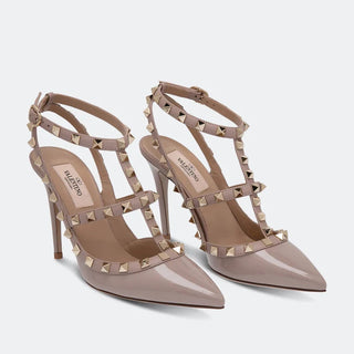 Valentino Garavani Patent Leather Rockstud Pointed Toe Pump Poundre Beige US 39